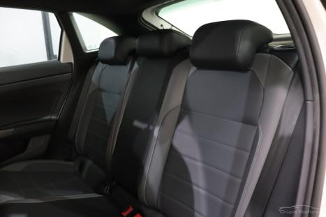 VOLKSWAGEN Nivus 1.0 4P FLEX 200 TSI HIGHLINE TURBO AUTOM�TICO, Foto 8