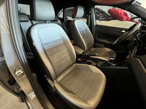 VOLKSWAGEN Nivus 1.0 4P FLEX 200 TSI HIGHLINE TURBO AUTOM�TICO, Foto 13