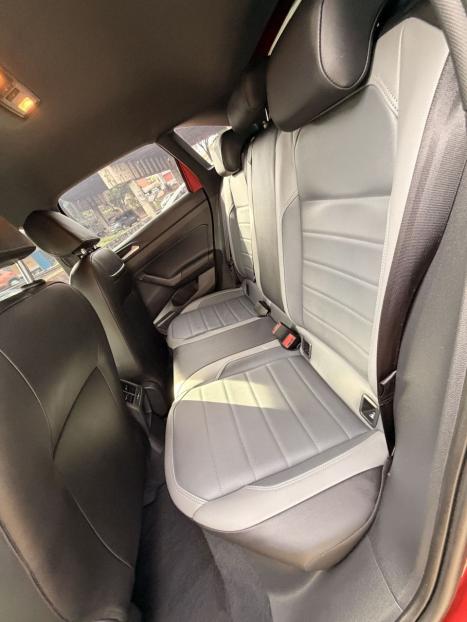 VOLKSWAGEN Nivus 1.0 4P FLEX 200 TSI HIGHLINE TURBO AUTOM�TICO, Foto 10