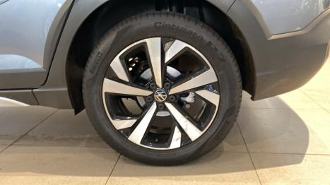 VOLKSWAGEN Nivus 1.0 4P FLEX 200 TSI HIGHLINE TURBO AUTOM�TICO, Foto 8