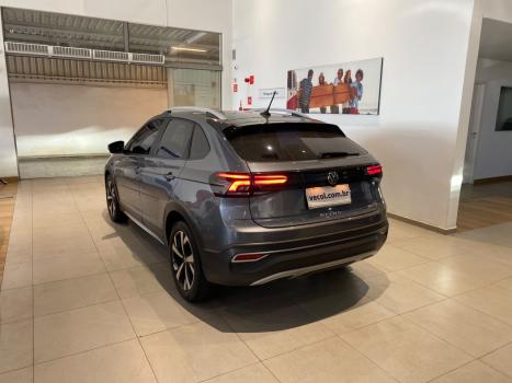 VOLKSWAGEN Nivus 1.0 4P FLEX 200 TSI HIGHLINE TURBO AUTOM�TICO, Foto 11