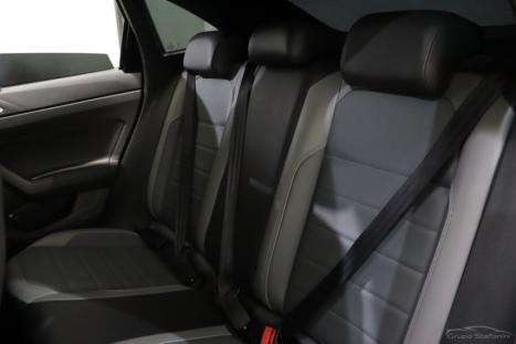 VOLKSWAGEN Nivus 1.0 4P FLEX 200 TSI HIGHLINE TURBO AUTOM�TICO, Foto 8