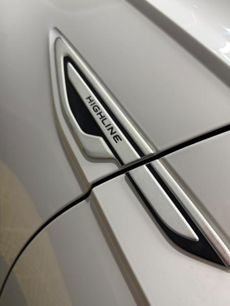 VOLKSWAGEN Nivus 1.0 4P FLEX 200 TSI HIGHLINE TURBO AUTOM�TICO, Foto 10