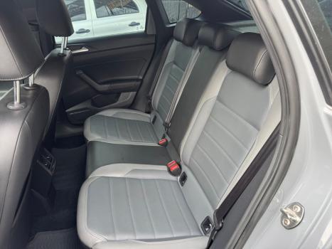VOLKSWAGEN Nivus 1.0 4P FLEX 200 TSI HIGHLINE TURBO AUTOM�TICO, Foto 9