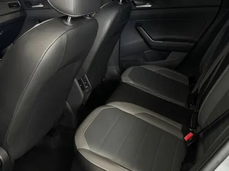 VOLKSWAGEN Nivus 1.0 4P FLEX 200 TSI HIGHLINE TURBO AUTOMÁTICO, Foto 9