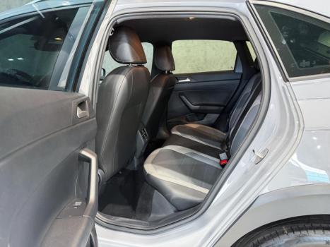 VOLKSWAGEN Nivus 1.0 4P FLEX 200 TSI HIGHLINE TURBO AUTOM�TICO, Foto 15