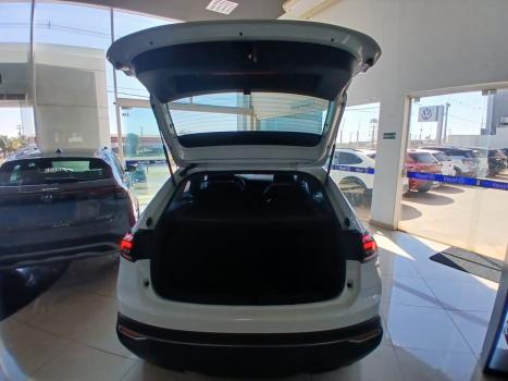 VOLKSWAGEN Nivus 1.0 4P FLEX 200 TSI COMFORTLINE TURBO AUTOMÁTICO, Foto 12