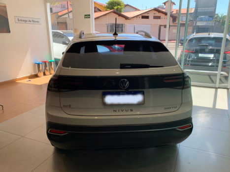 VOLKSWAGEN Nivus 1.0 4P FLEX 200 TSI COMFORTLINE TURBO AUTOM�TICO, Foto 10