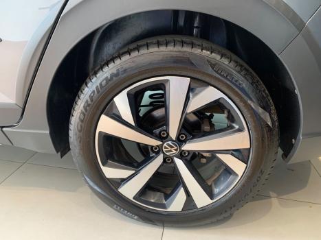 VOLKSWAGEN Nivus 1.0 4P FLEX 200 TSI HIGHLINE TURBO AUTOMÁTICO, Foto 8