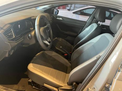 VOLKSWAGEN Nivus 1.0 4P FLEX 200 TSI HIGHLINE TURBO AUTOMÁTICO, Foto 4