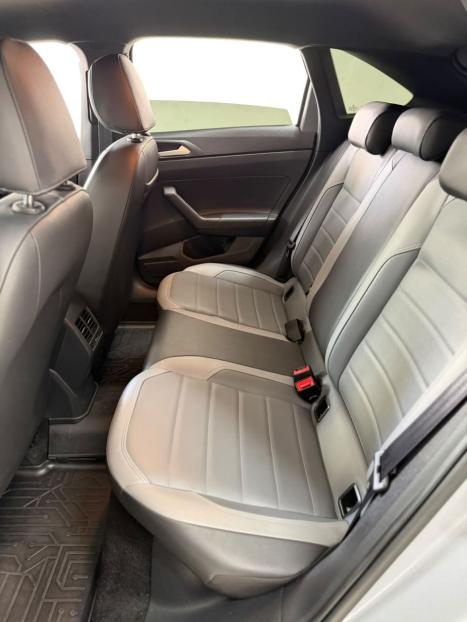 VOLKSWAGEN Nivus 1.0 4P FLEX 200 TSI HIGHLINE TURBO AUTOMÁTICO, Foto 12