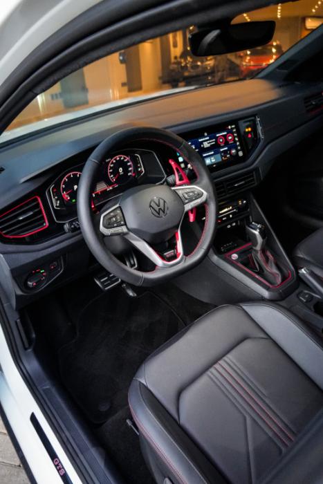 VOLKSWAGEN Nivus 1.4 250 TSI TOTAL FLEX GTS AUTOM�TICO, Foto 16