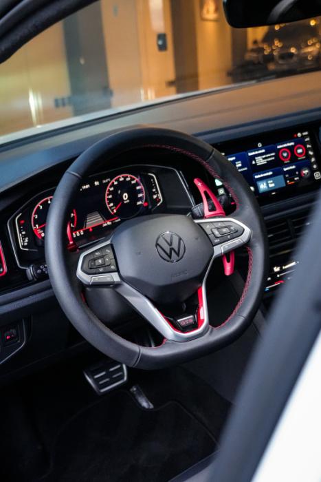 VOLKSWAGEN Nivus 1.4 250 TSI TOTAL FLEX GTS AUTOM�TICO, Foto 17