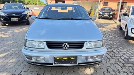 VOLKSWAGEN Passat 2.0 4P GL, Foto 2