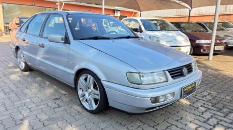 VOLKSWAGEN Passat 2.0 4P GL, Foto 3