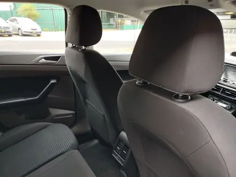 VOLKSWAGEN Polo Hatch 1.0 12V 4P 200 TSI  COMFORTLINE AUTOMÁTICO, Foto 11 VOLKSWAGEN Polo Hatch 1.0 12V 4P 200 TSI  COMFORTLINE AUTOMÁTICO, Foto 11