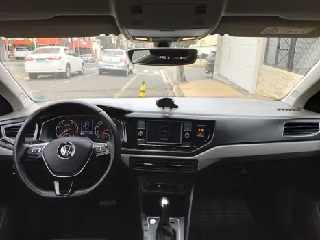 VOLKSWAGEN Polo Hatch 1.0 12V 4P 200 TSI  COMFORTLINE AUTOMÁTICO, Foto 13 VOLKSWAGEN Polo Hatch 1.0 12V 4P 200 TSI  COMFORTLINE AUTOMÁTICO, Foto 13