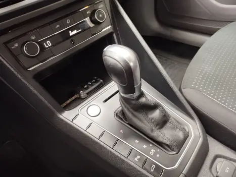 VOLKSWAGEN Polo Hatch 1.0 12V 4P 200 TSI  COMFORTLINE AUTOMÁTICO, Foto 15 VOLKSWAGEN Polo Hatch 1.0 12V 4P 200 TSI  COMFORTLINE AUTOMÁTICO, Foto 15