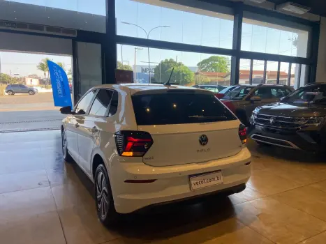 VOLKSWAGEN Polo Hatch 1.0 4P 170 TSI HIGHLINE AUTOMÁTICO, Foto 11 VOLKSWAGEN Polo Hatch 1.0 4P 170 TSI HIGHLINE AUTOMÁTICO, Foto 11