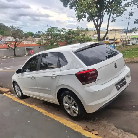 VOLKSWAGEN Polo Hatch 1.0 12V 4P 200 TSI COMFORTLINE, Foto 6