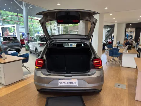 VOLKSWAGEN Polo Hatch 1.0 12V 4P 200 TSI  COMFORTLINE AUTOM�TICO, Foto 12