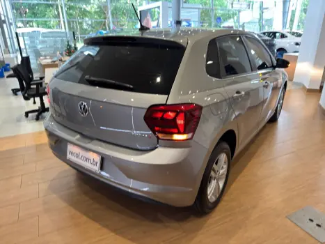 VOLKSWAGEN Polo Hatch 1.0 12V 4P 200 TSI  COMFORTLINE AUTOM�TICO, Foto 9