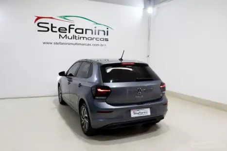VOLKSWAGEN Polo Hatch 1.0 12V 4P 200 TSI HIGHLINE AUTOM�TICO, Foto 13