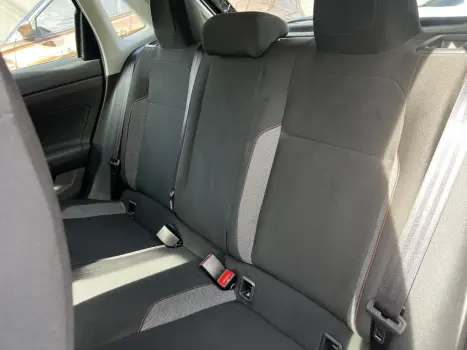 VOLKSWAGEN Polo Hatch 1.0 12V 4P MPI FLEX, Foto 9