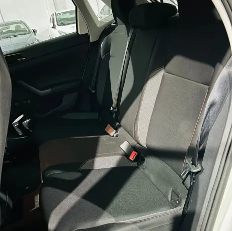 VOLKSWAGEN Polo Hatch 1.0 16V 4P, Foto 11