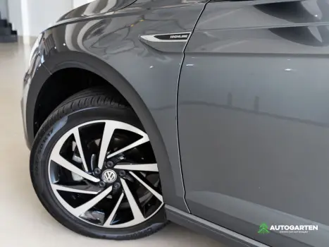 VOLKSWAGEN Polo Hatch 1.0 12V 4P 200 TSI HIGHLINE AUTOM�TICO, Foto 16