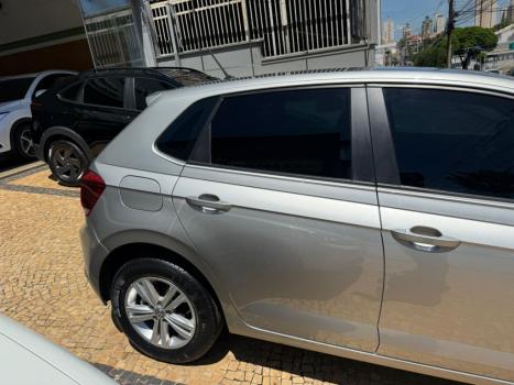 VOLKSWAGEN Polo Hatch 1.0 12V 4P 200 TSI  COMFORTLINE AUTOM�TICO, Foto 9