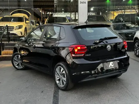 VOLKSWAGEN Polo Hatch 1.0 12V 4P 200 TSI  COMFORTLINE AUTOM�TICO, Foto 4