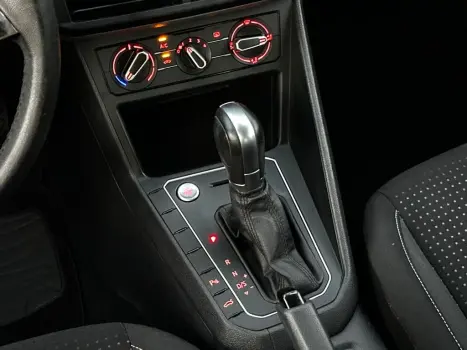 VOLKSWAGEN Polo Hatch 1.0 12V 4P 200 TSI  COMFORTLINE AUTOM�TICO, Foto 11