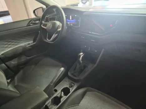 VOLKSWAGEN Polo Hatch 1.0 12V 4P 200 TSI  COMFORTLINE AUTOM�TICO, Foto 7