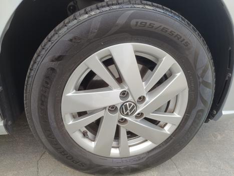 VOLKSWAGEN Polo Hatch 1.0 12V 4P 200 TSI  COMFORTLINE AUTOM�TICO, Foto 8