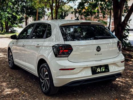 VOLKSWAGEN Polo Hatch 1.0 12V 4P 200 TSI HIGHLINE AUTOM�TICO, Foto 17