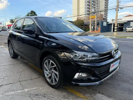 VOLKSWAGEN Polo Hatch 1.0 12V 4P 200 TSI HIGHLINE AUTOM�TICO, Foto 4