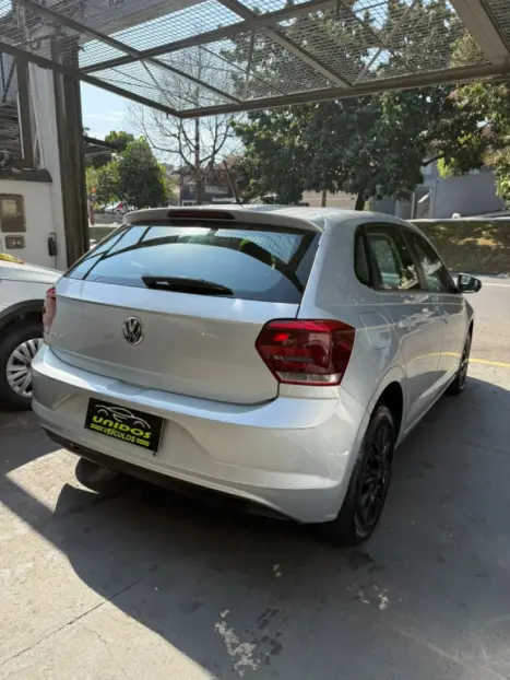 VOLKSWAGEN Polo Hatch 1.0 16V 4P, Foto 6