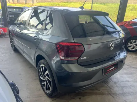 VOLKSWAGEN Polo Hatch 1.0 12V 4P 200 TSI HIGHLINE AUTOM�TICO, Foto 5
