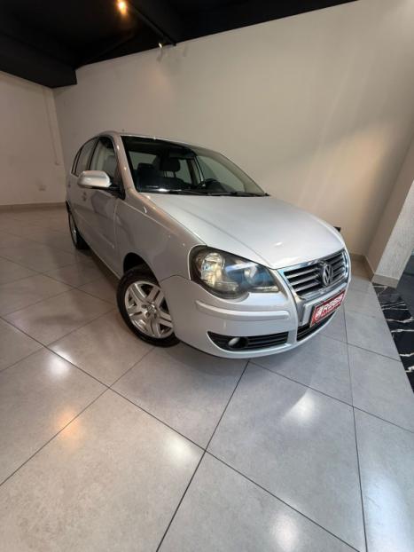 VOLKSWAGEN Polo Sedan 1.6 4P COMFORTLINE FLEX, Foto 1