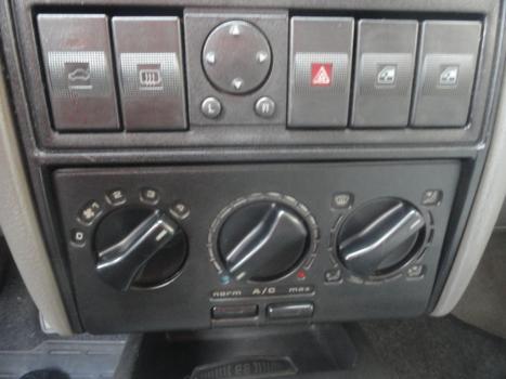 VOLKSWAGEN Santana 1.8 4P, Foto 12