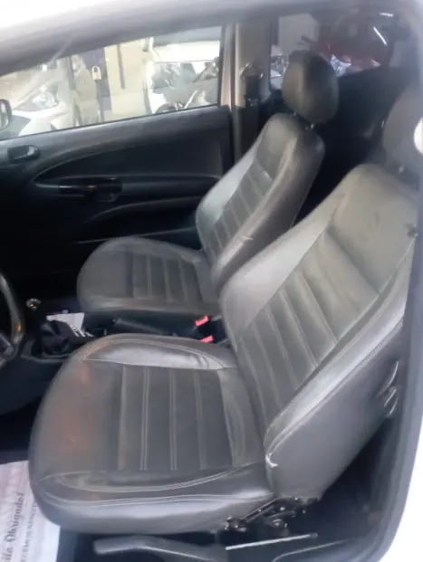 VOLKSWAGEN Saveiro 1.6 FLEX MSI ROBUST CABINE DUPLA, Foto 5