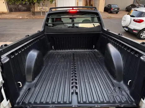 VOLKSWAGEN Saveiro 1.6 16V FLEX MSI ROBUST CABINE SIMPLES, Foto 37