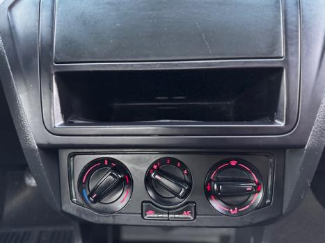 VOLKSWAGEN Saveiro 1.6 16V FLEX MSI ROBUST CABINE SIMPLES, Foto 40