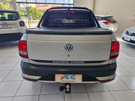 VOLKSWAGEN Saveiro 1.6 G7 CABINE DUPLA CROSS FLEX, Foto 10