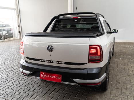 VOLKSWAGEN Saveiro 1.6 G7 CABINE DUPLA CROSS FLEX, Foto 29