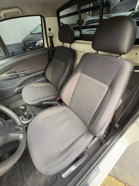 VOLKSWAGEN Saveiro 1.6 FLEX MSI ROBUST CABINE DUPLA, Foto 11