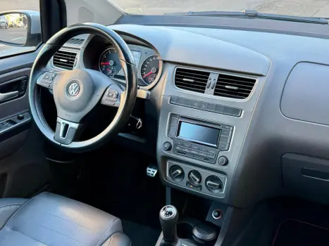 VOLKSWAGEN Space Cross 1.6 4P FLEX, Foto 9
