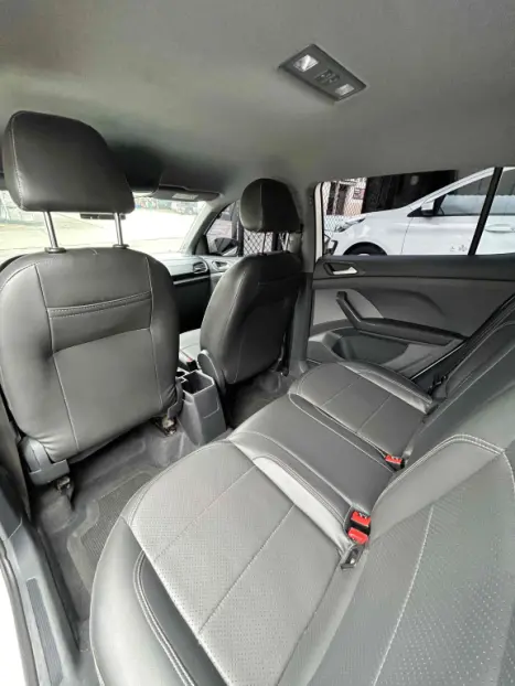 VOLKSWAGEN T-Cross 1.0 4P 200 TSI FLEX SENSE AUTOMÁTICO, Foto 9 VOLKSWAGEN T-Cross 1.0 4P 200 TSI FLEX SENSE AUTOMÁTICO, Foto 9