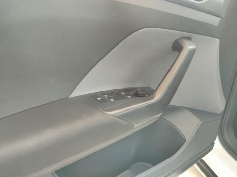 VOLKSWAGEN T-Cross 1.0 4P 200 TSI FLEX, Foto 13 VOLKSWAGEN T-Cross 1.0 4P 200 TSI FLEX, Foto 13